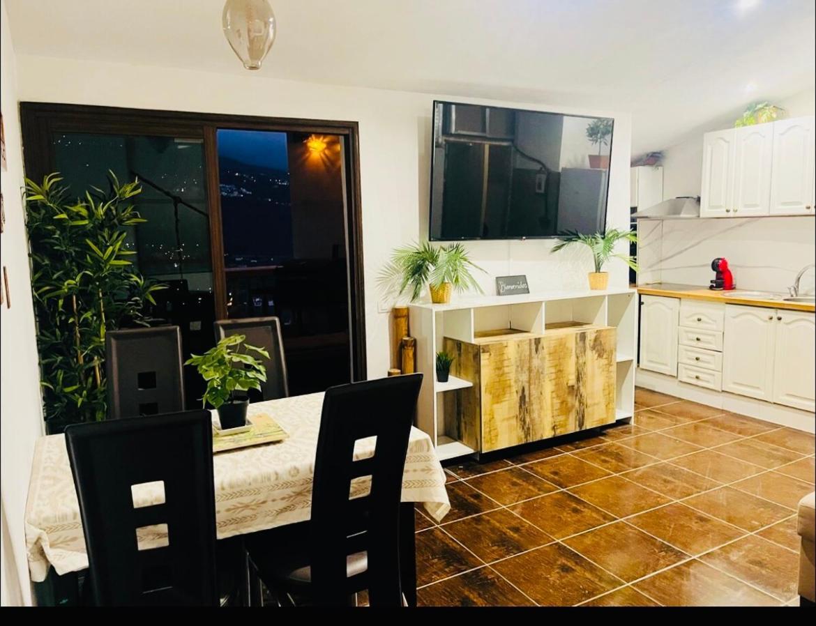 Pintadera House Vulcano イコー・デ・ロス・ビノス エクステリア 写真